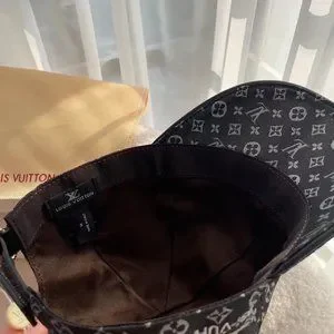 (Louis Vuitton) new presbyopia embroidery original single baseball cap Louis Vuitton Everyday LV Embroidered Mesh Cap Green Pre  main image 4